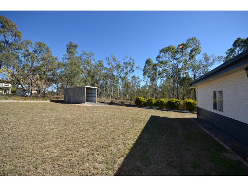 15 Elizabeth St, Duaringa QLD 4712