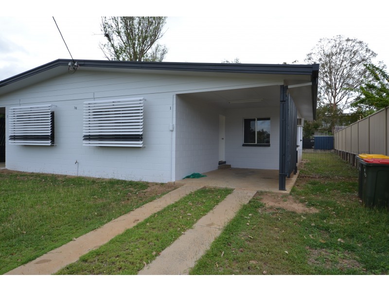1 And 2/38 Arthur St, Gracemere QLD 4702