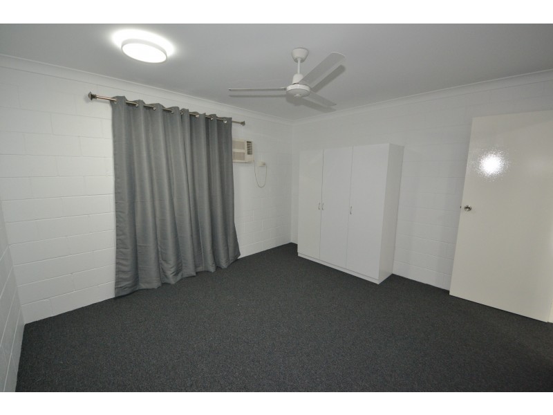 1 And 2/38 Arthur St, Gracemere QLD 4702