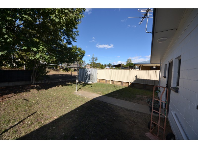 1 And 2/38 Arthur St, Gracemere QLD 4702