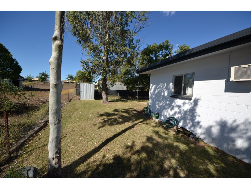 1 And 2/38 Arthur St, Gracemere QLD 4702