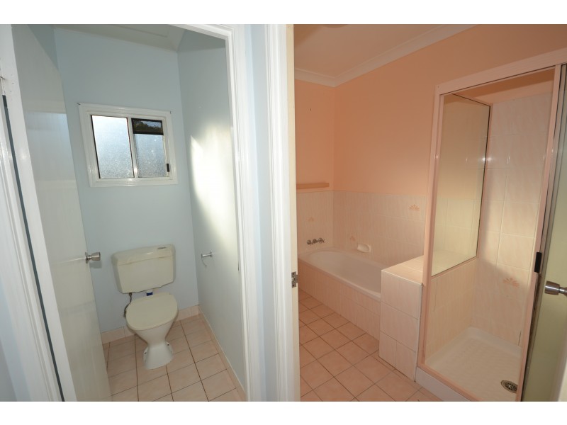 30 Archer Rd, Gracemere QLD 4702