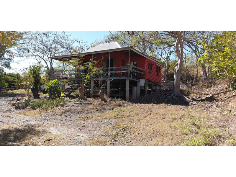 37 Central St, Mount Morgan QLD 4714