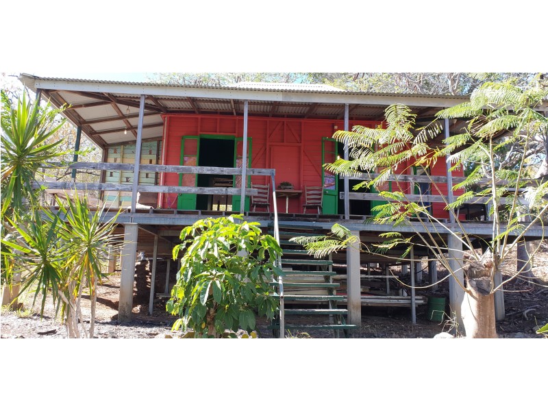 37 Central St, Mount Morgan QLD 4714