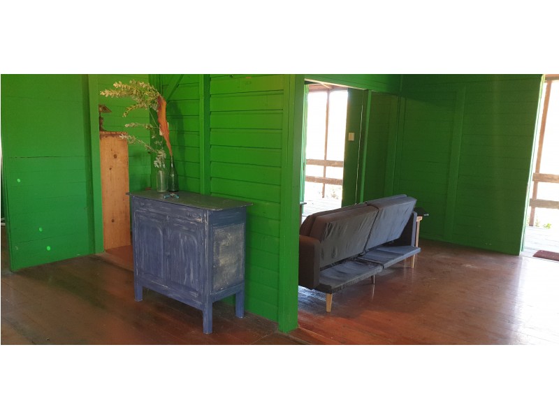 37 Central St, Mount Morgan QLD 4714