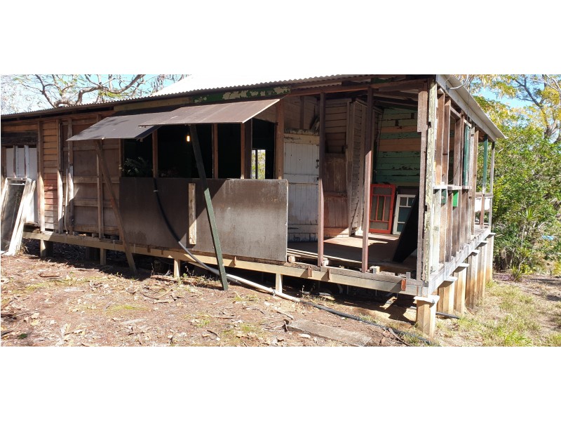 37 Central St, Mount Morgan QLD 4714