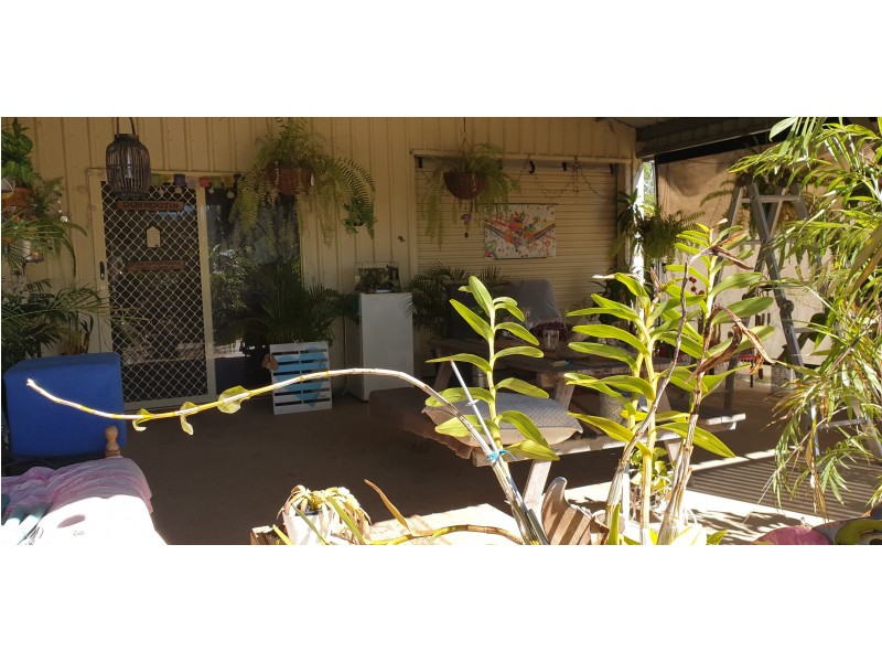 10 Jones St, Moongan QLD 4714