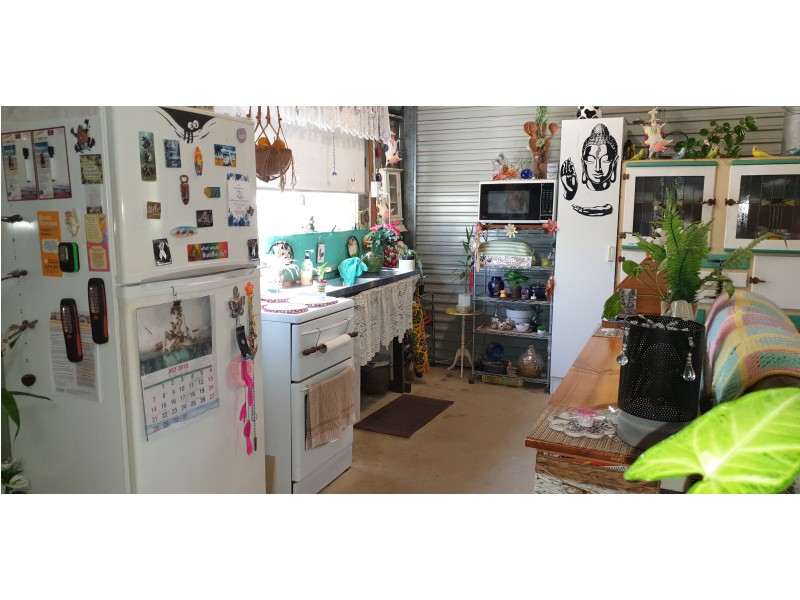 10 Jones St, Moongan QLD 4714