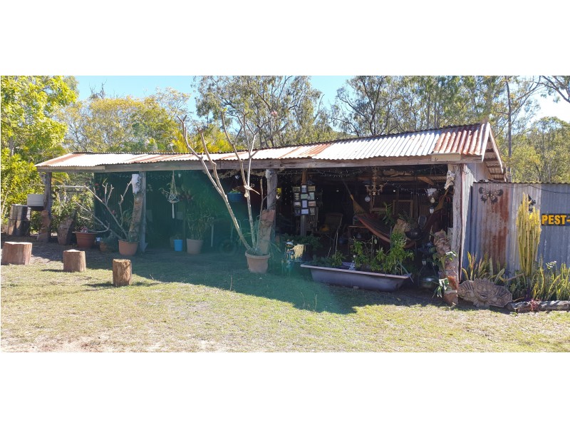 10 Jones St, Moongan QLD 4714