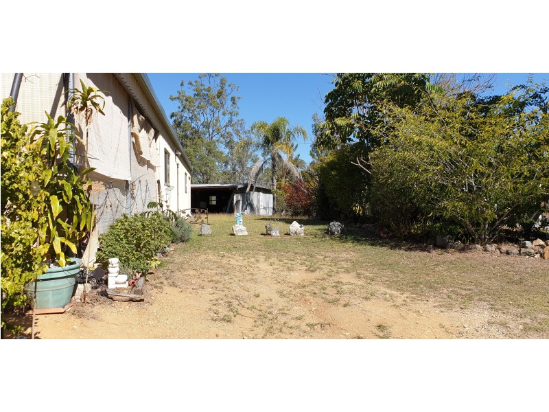 10 Jones St, Moongan QLD 4714