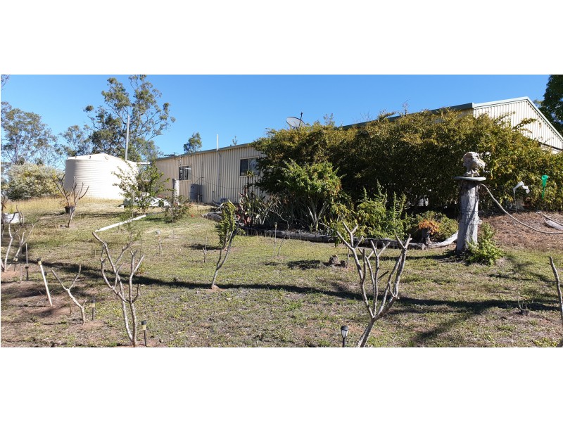 10 Jones St, Moongan QLD 4714