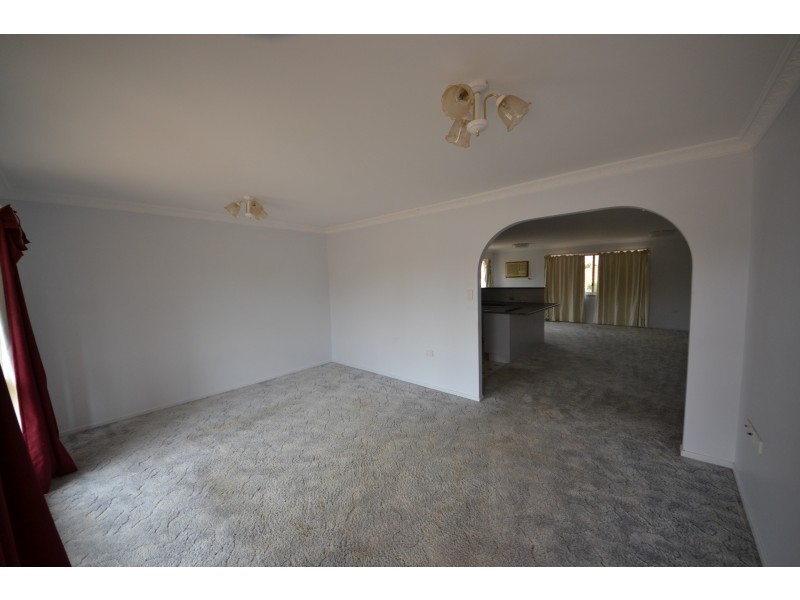 33 Davison St, Gracemere QLD 4702