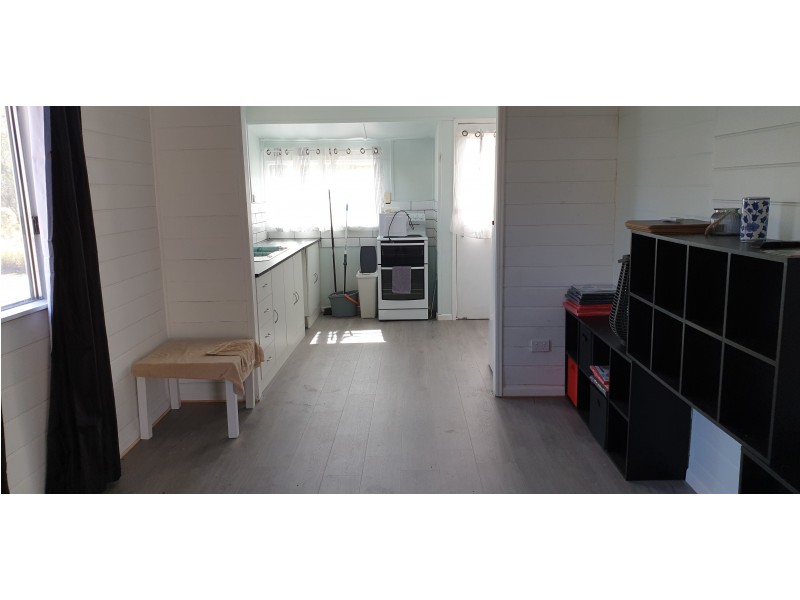 25 River St, Mount Morgan QLD 4714