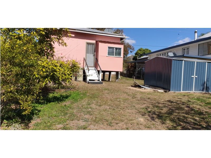 25 River St, Mount Morgan QLD 4714