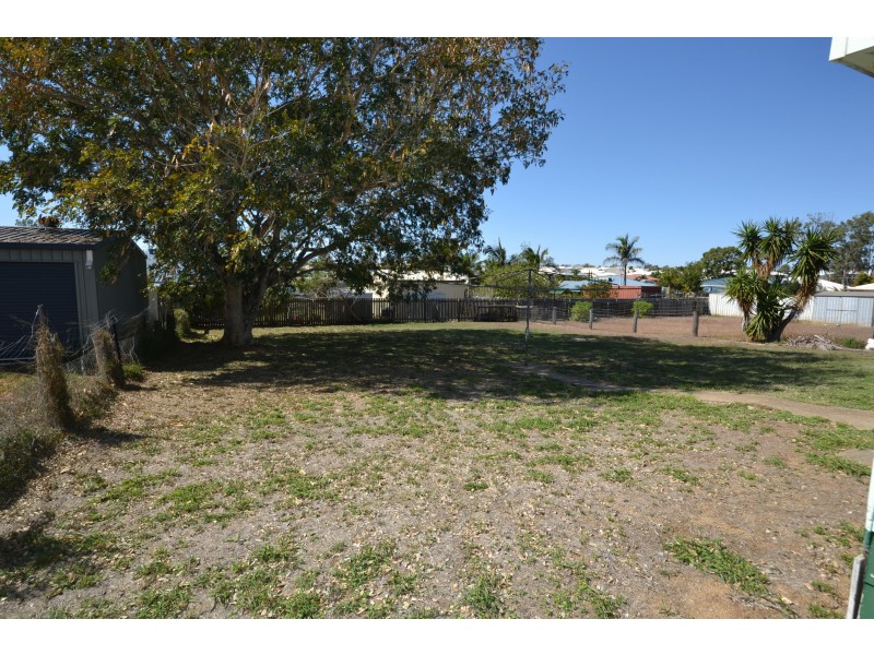 37 Cowan St, Gracemere QLD 4702