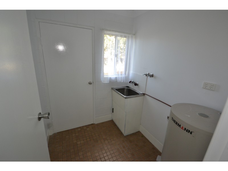 Unit 2/38 Arthur St, Gracemere QLD 4702