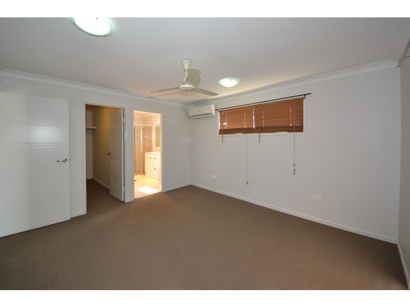 8 Bryce Ct, Gracemere QLD 4702