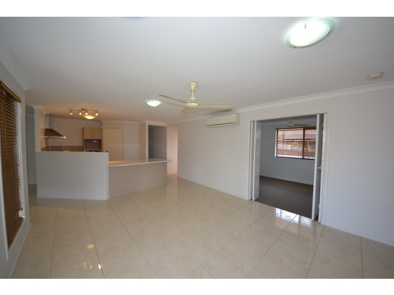 8 Bryce Ct, Gracemere QLD 4702