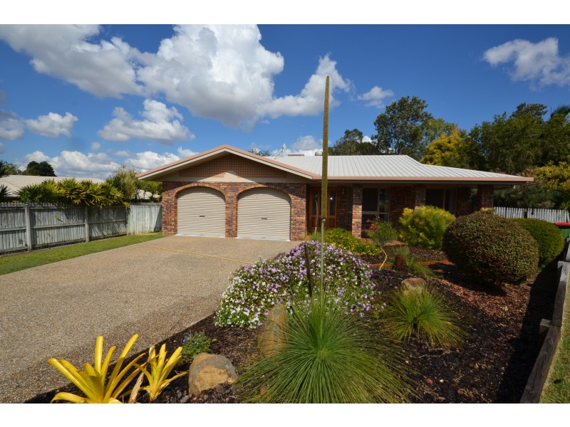 11 Blyth Avenue, Gracemere QLD 4702