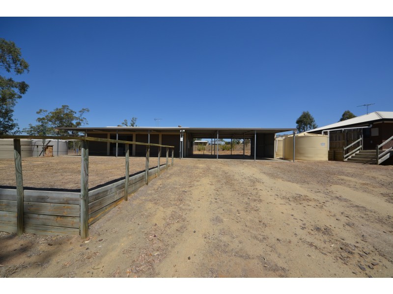 75 Huff St, Gracemere QLD 4702