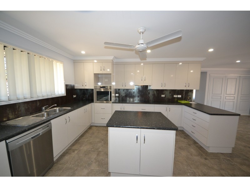 75 Huff St, Gracemere QLD 4702