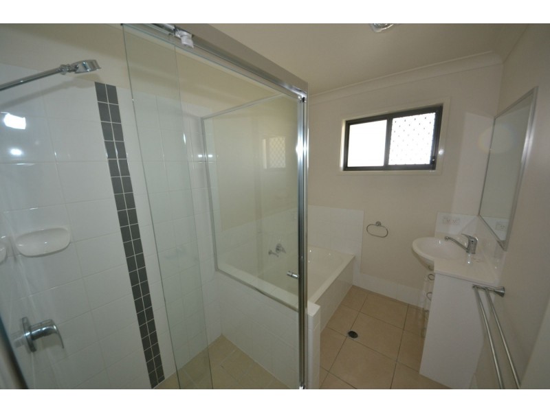 43 Riley Drive, Gracemere QLD 4702