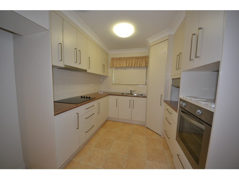 Unit 2/13 O’shanesy St, Gracemere QLD 4702