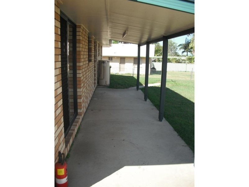 100 Donovan Cres, Gracemere QLD 4702