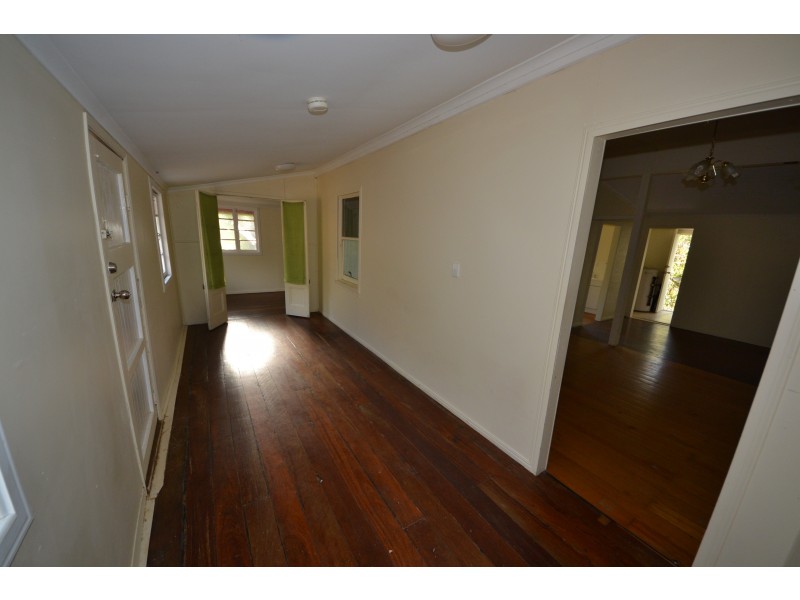 79 River St, Mount Morgan QLD 4714