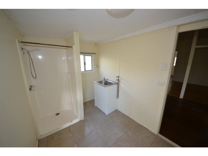 79 River St, Mount Morgan QLD 4714