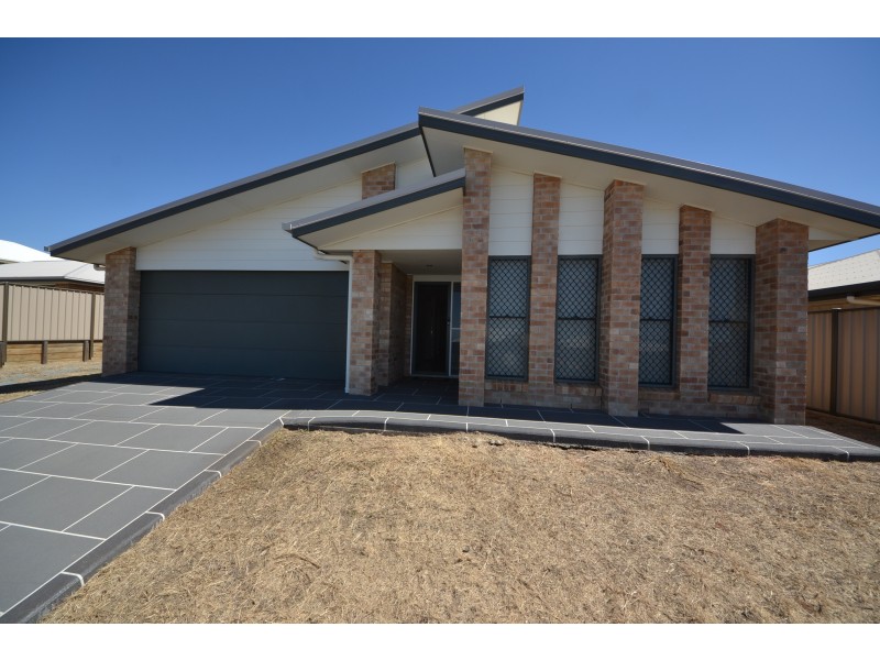 14 Anna Meares Ave, Gracemere QLD 4702