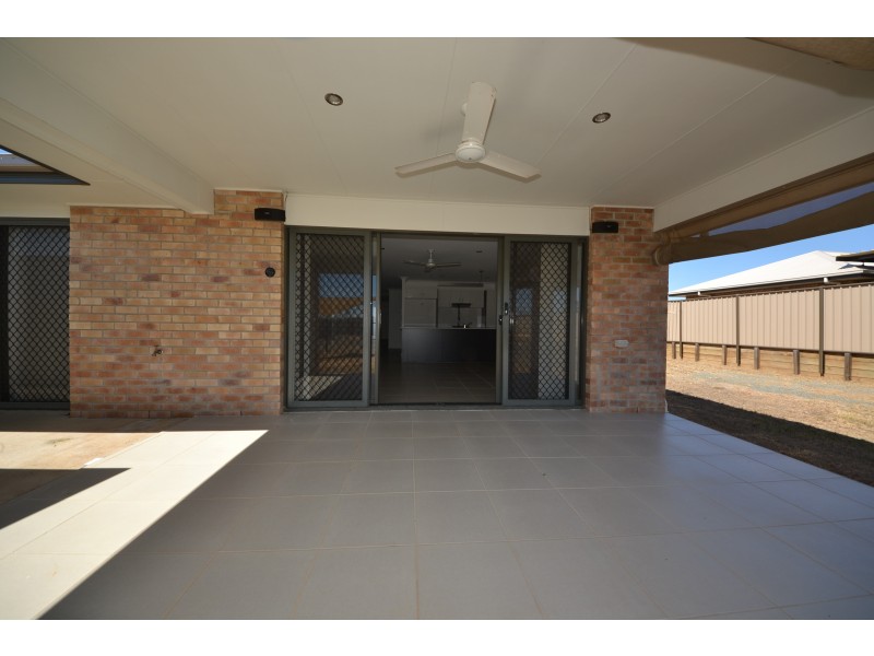 14 Anna Meares Ave, Gracemere QLD 4702