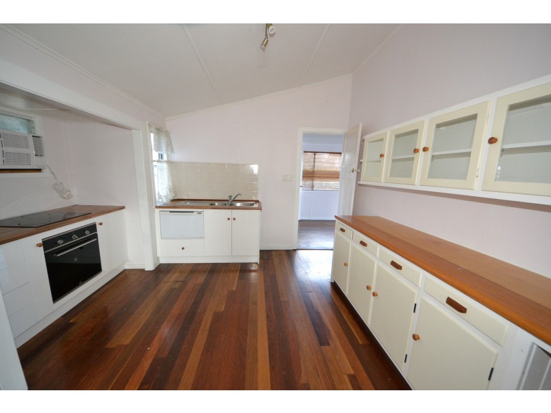 169 Edington St, Berserker QLD 4701