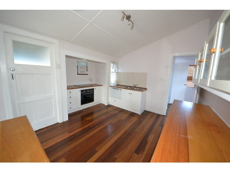 169 Edington St, Berserker QLD 4701