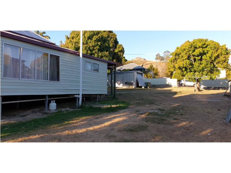 83 James St, Mount Morgan QLD 4714