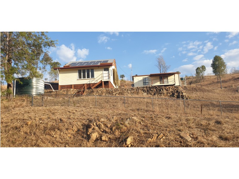 28 William St, Mount Morgan QLD 4714