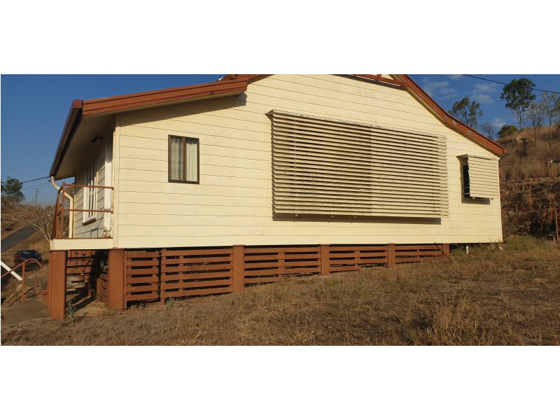 28 William St, Mount Morgan QLD 4714