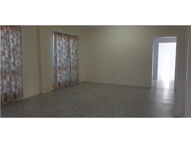 28 William St, Mount Morgan QLD 4714