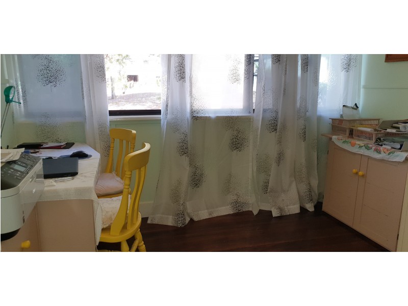 2 Nicholson St, Mount Morgan QLD 4714