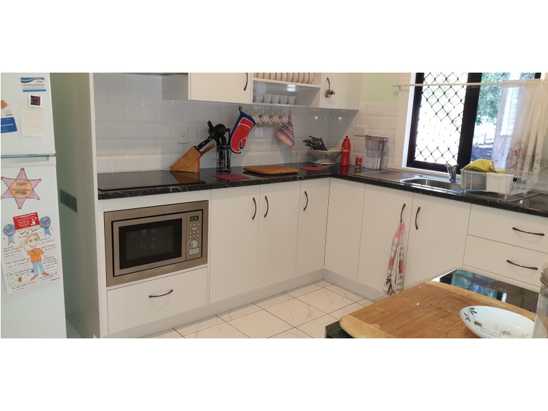 2 Nicholson St, Mount Morgan QLD 4714