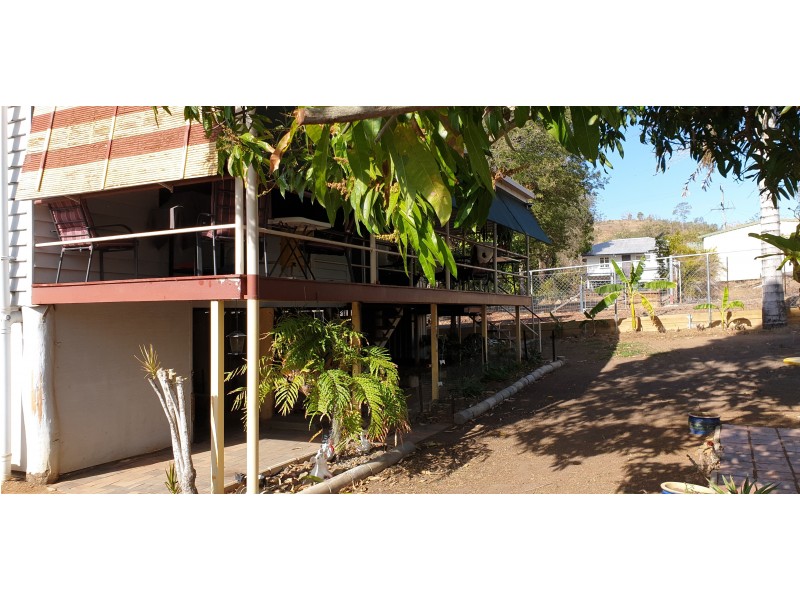 2 Nicholson St, Mount Morgan QLD 4714