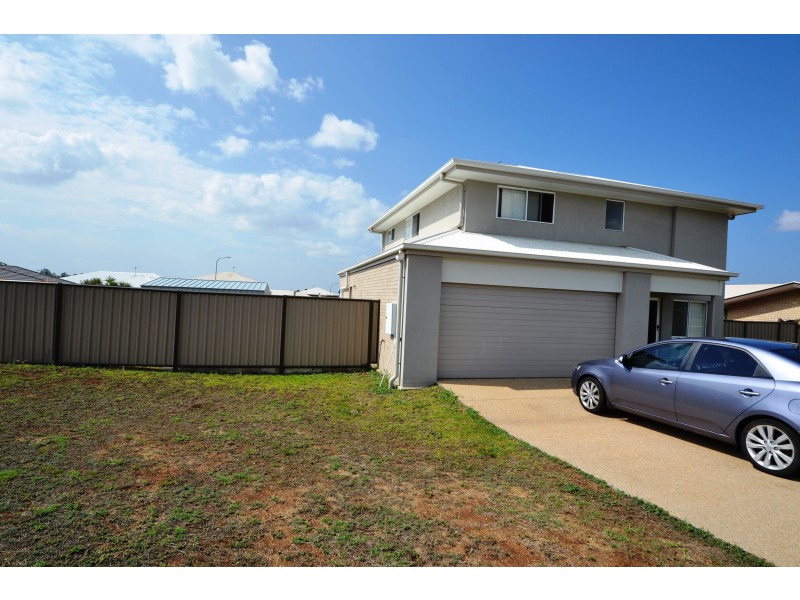 1 Belltrees Pl, Gracemere QLD 4702