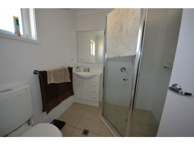 1 Belltrees Pl, Gracemere QLD 4702
