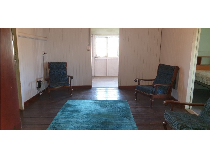11 Pheasant Creek Rd, Wowan QLD 4702