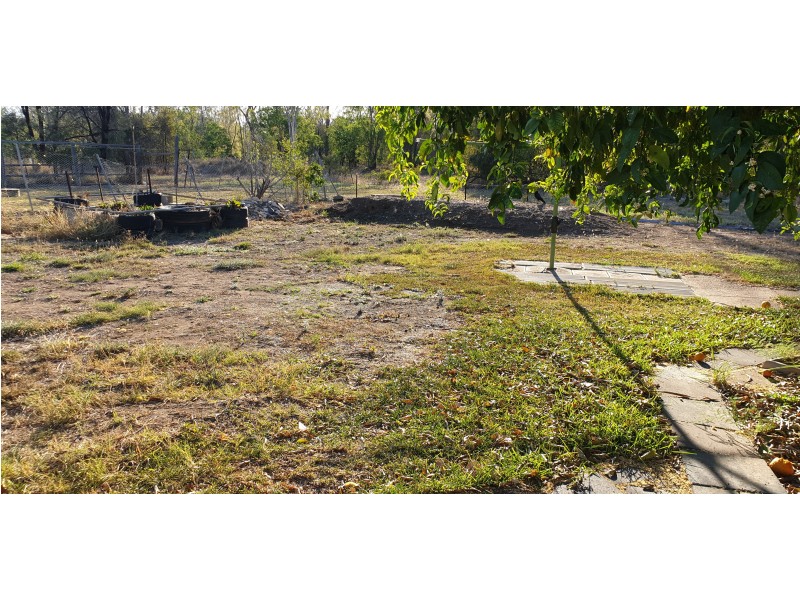 11 Pheasant Creek Rd, Wowan QLD 4702