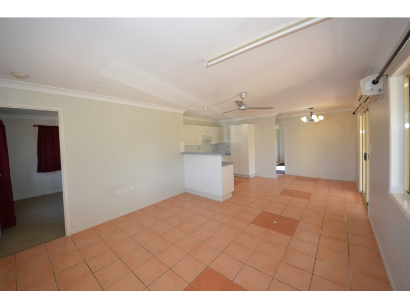 12 Rosewood Ave, Gracemere QLD 4702