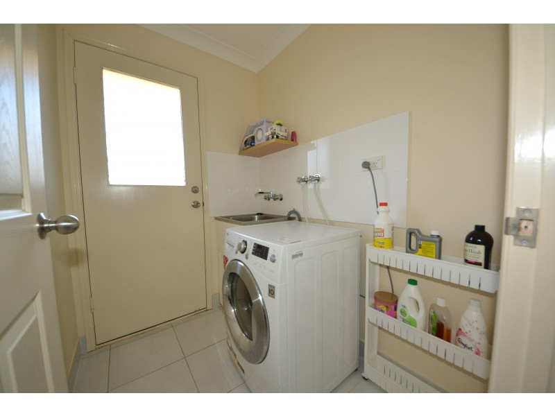 115 Abby Dr, Gracemere QLD 4702