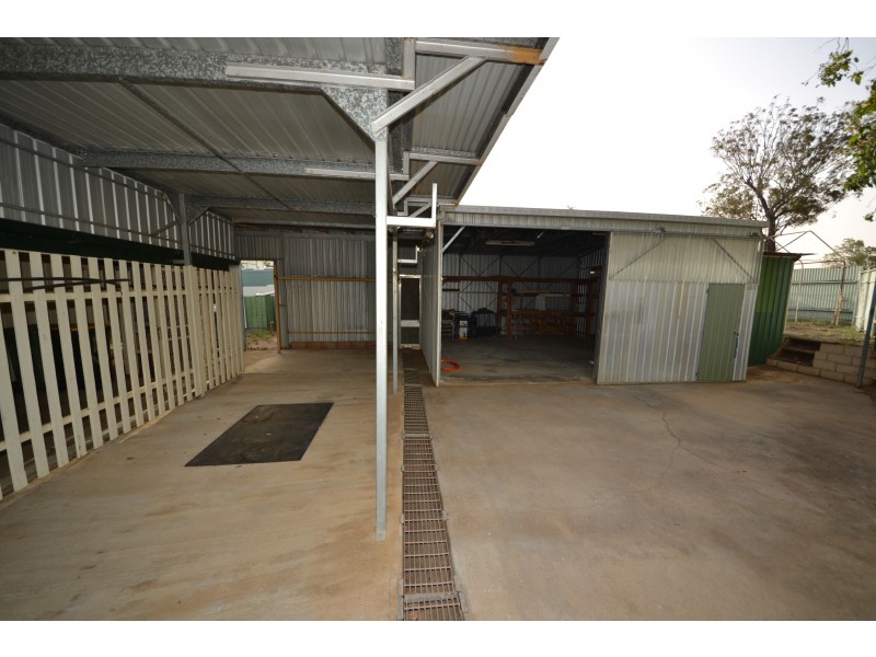 5 School St, Bajool QLD 4699