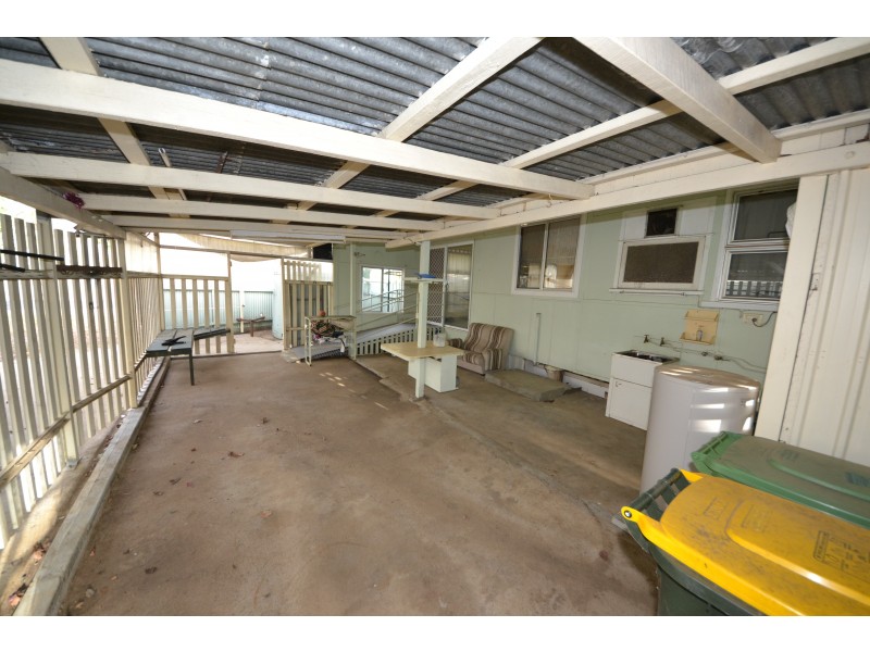 5 School St, Bajool QLD 4699