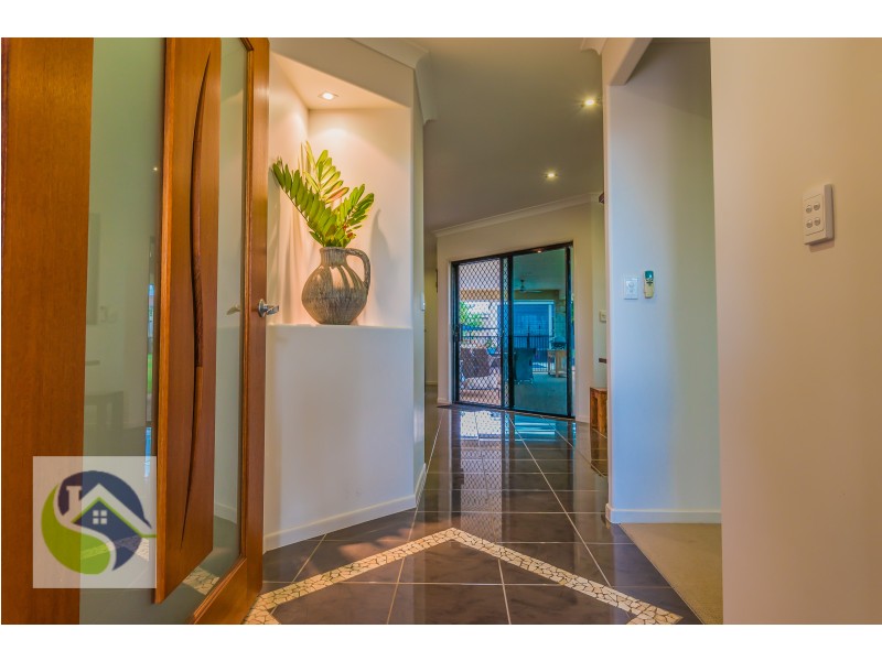 19 Broadhurst Dr, Gracemere QLD 4702